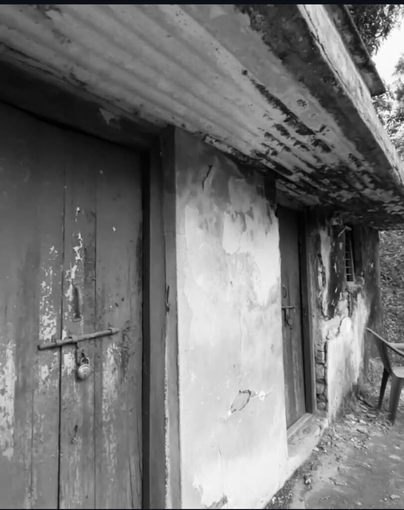 Locked house in Uttrakhand due to migration
